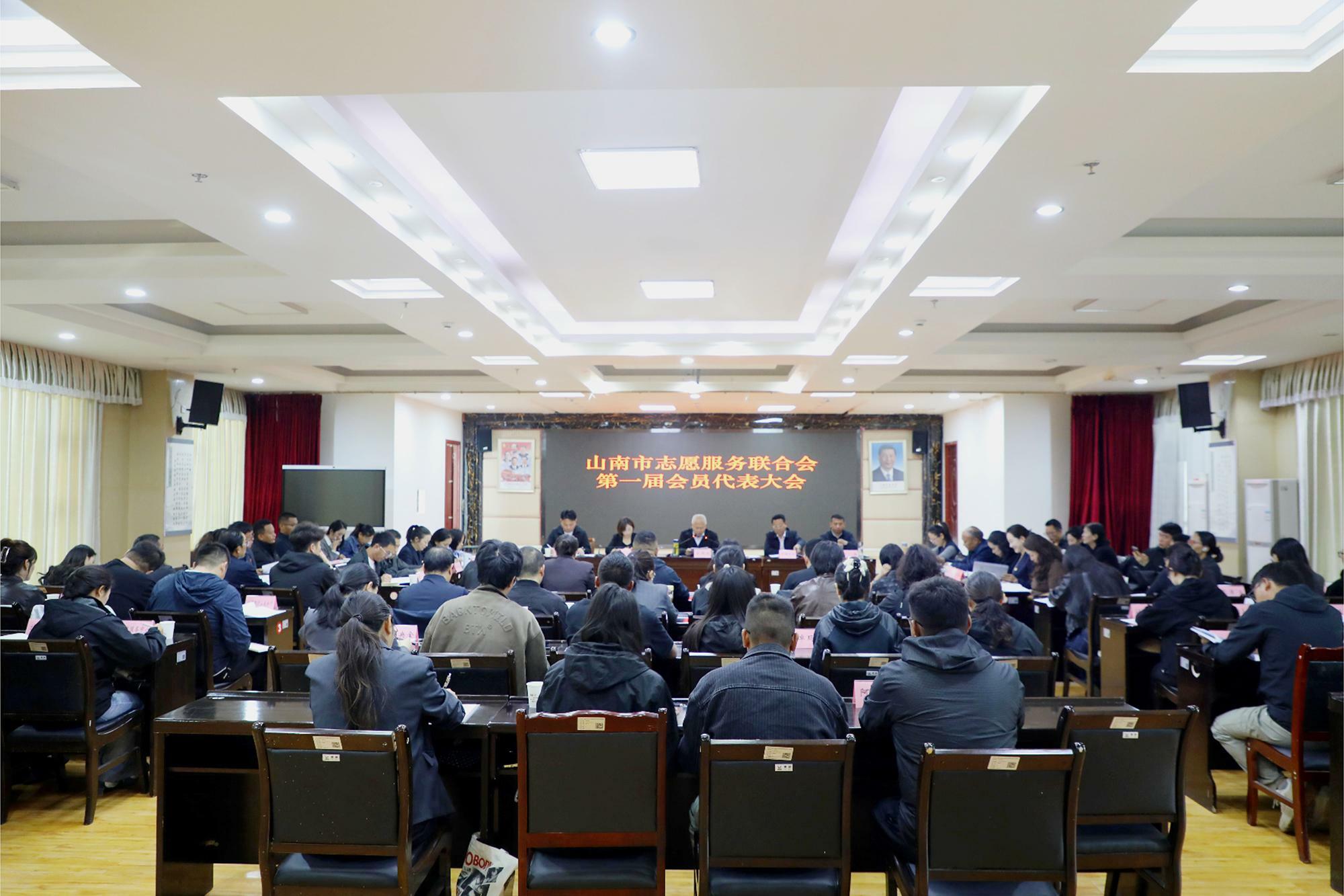 b2de1f93-8be5-4a2d-a289-f958af4a25b3.jpg